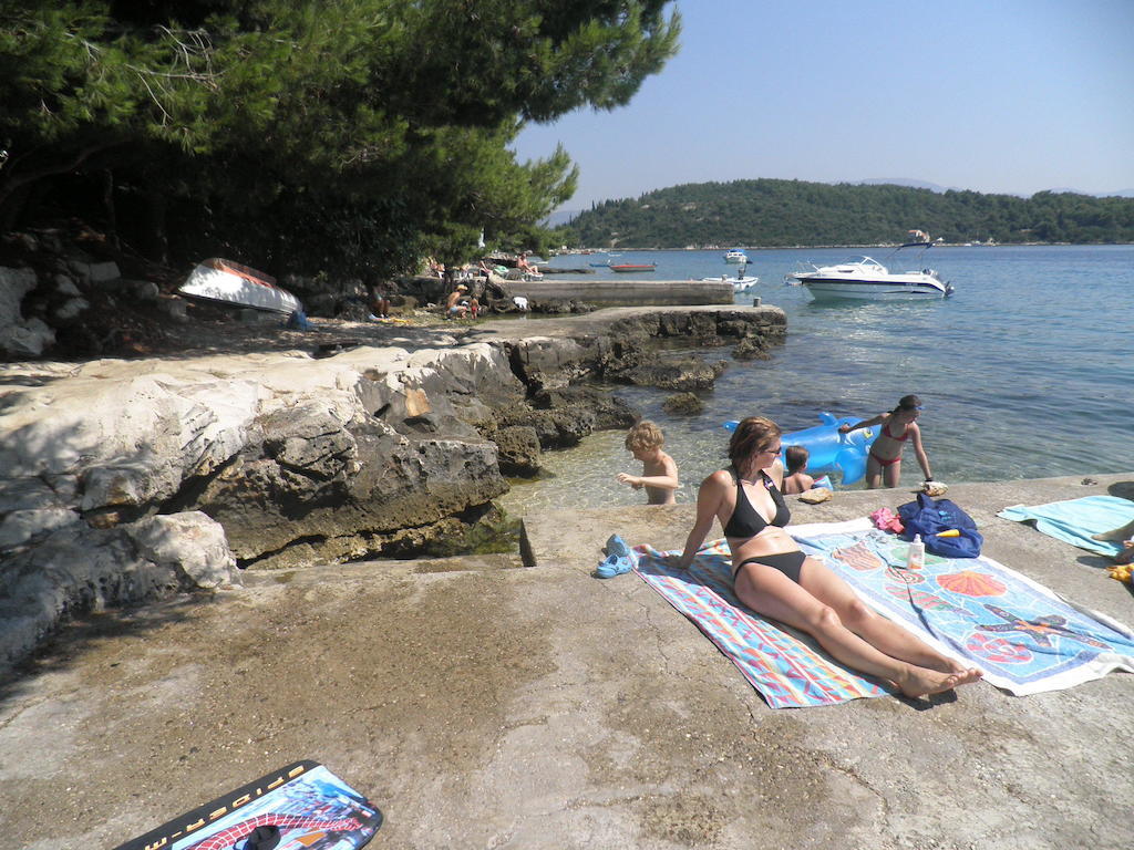 Apartments Holiday Lumbarda Camera foto